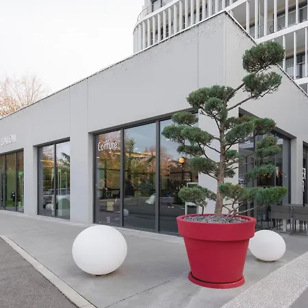 Hotel Kyriad Lyon Ouest 3*