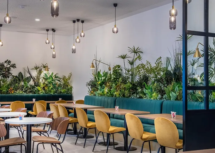 Hotel Kyriad Lyon Ouest Limonest