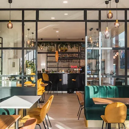 Kyriad Lyon Ouest 酒店 3*