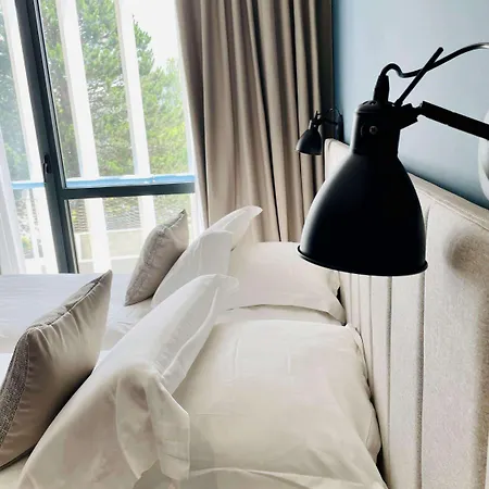 Kyriad Lyon Ouest 3*