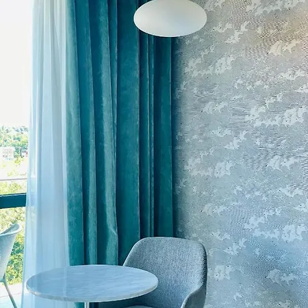 Kyriad Lyon Ouest Hotel 3*