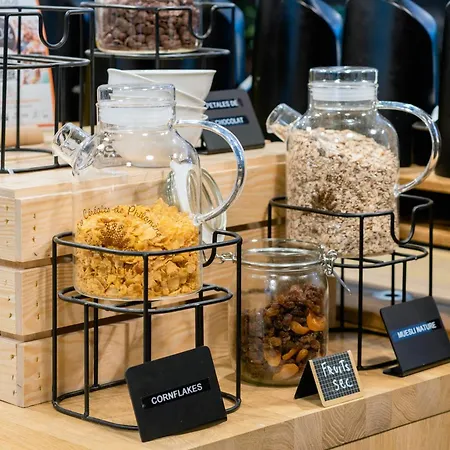 Hotel Kyriad Lyon Ouest 3*