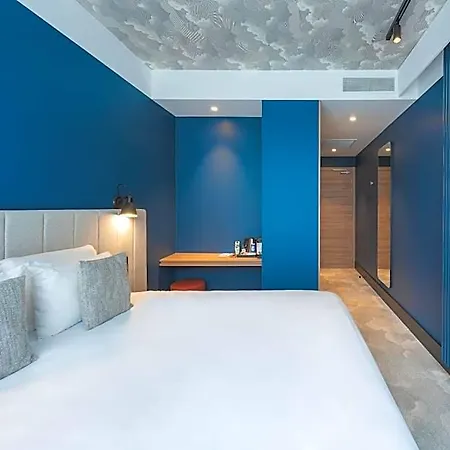 Hotel Kyriad Lyon Ouest 3*