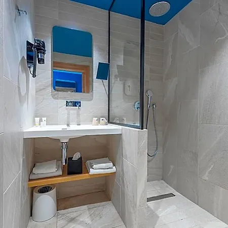 Kyriad Lyon Ouest Hotel Limonest