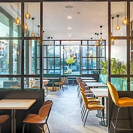 Kyriad Lyon Ouest Hotel